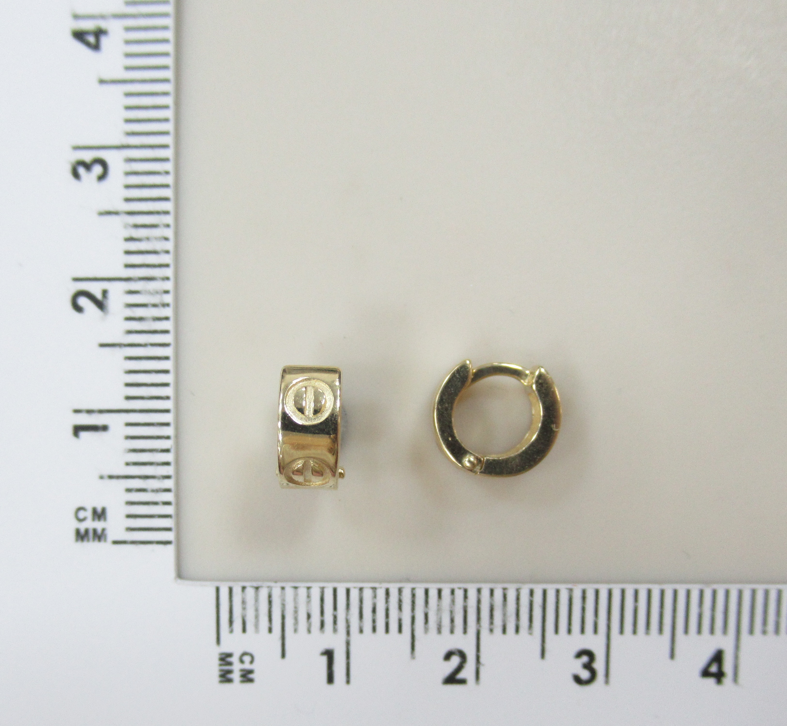 Серьги-конго из желтого золота